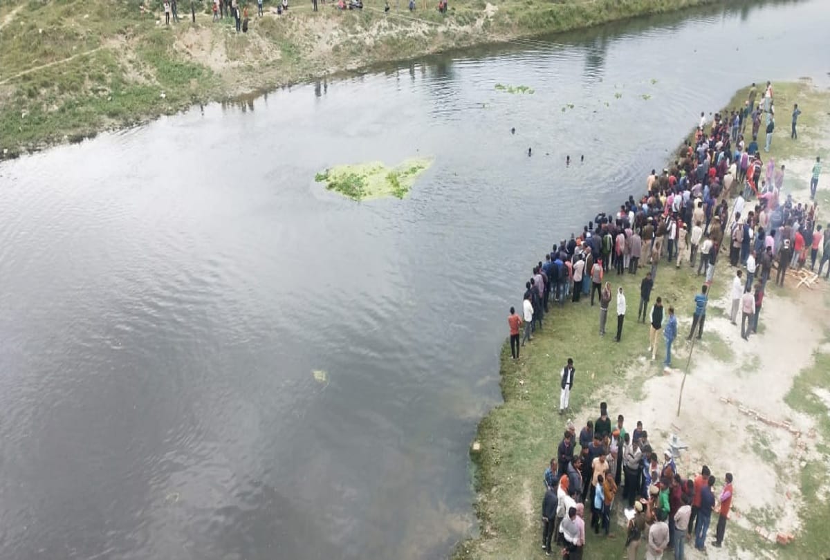 Ujjain News: Mother saddened by the death of her son jumped into the shipra river