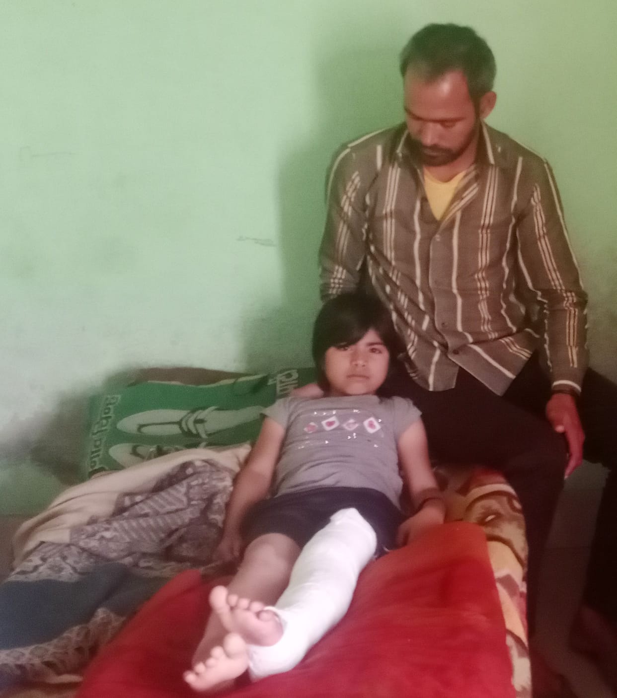 teacher tortured eight year old girl student