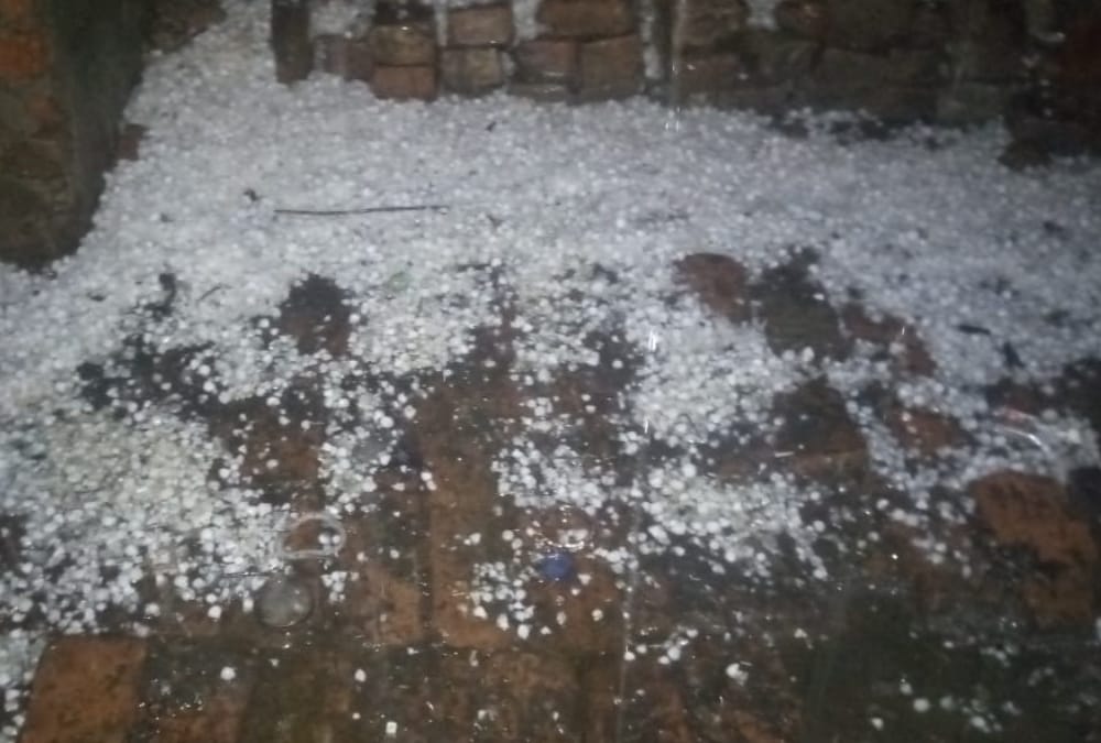 Hail and heavy rain in many districts in Uttar Pradesh.