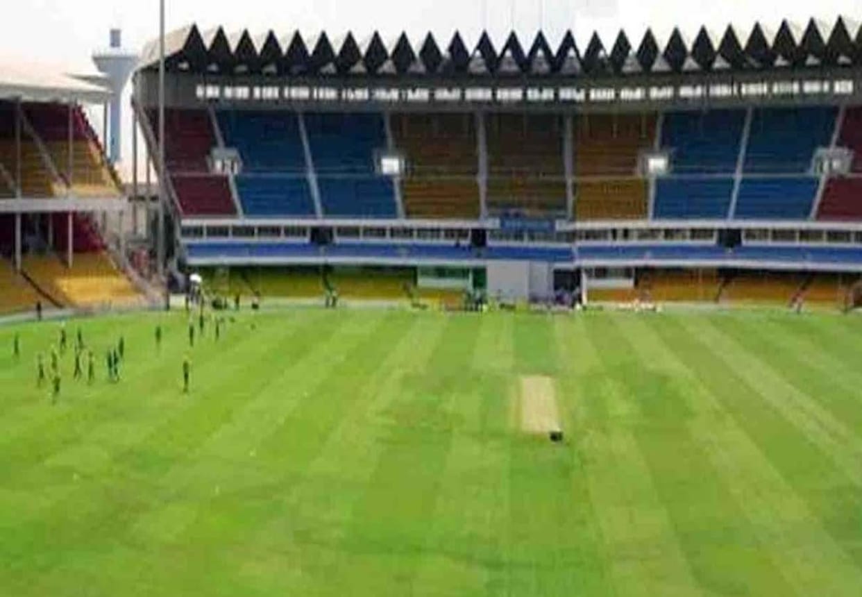 Kanpur: Divisional Commissioner inspected Green Park for the test match