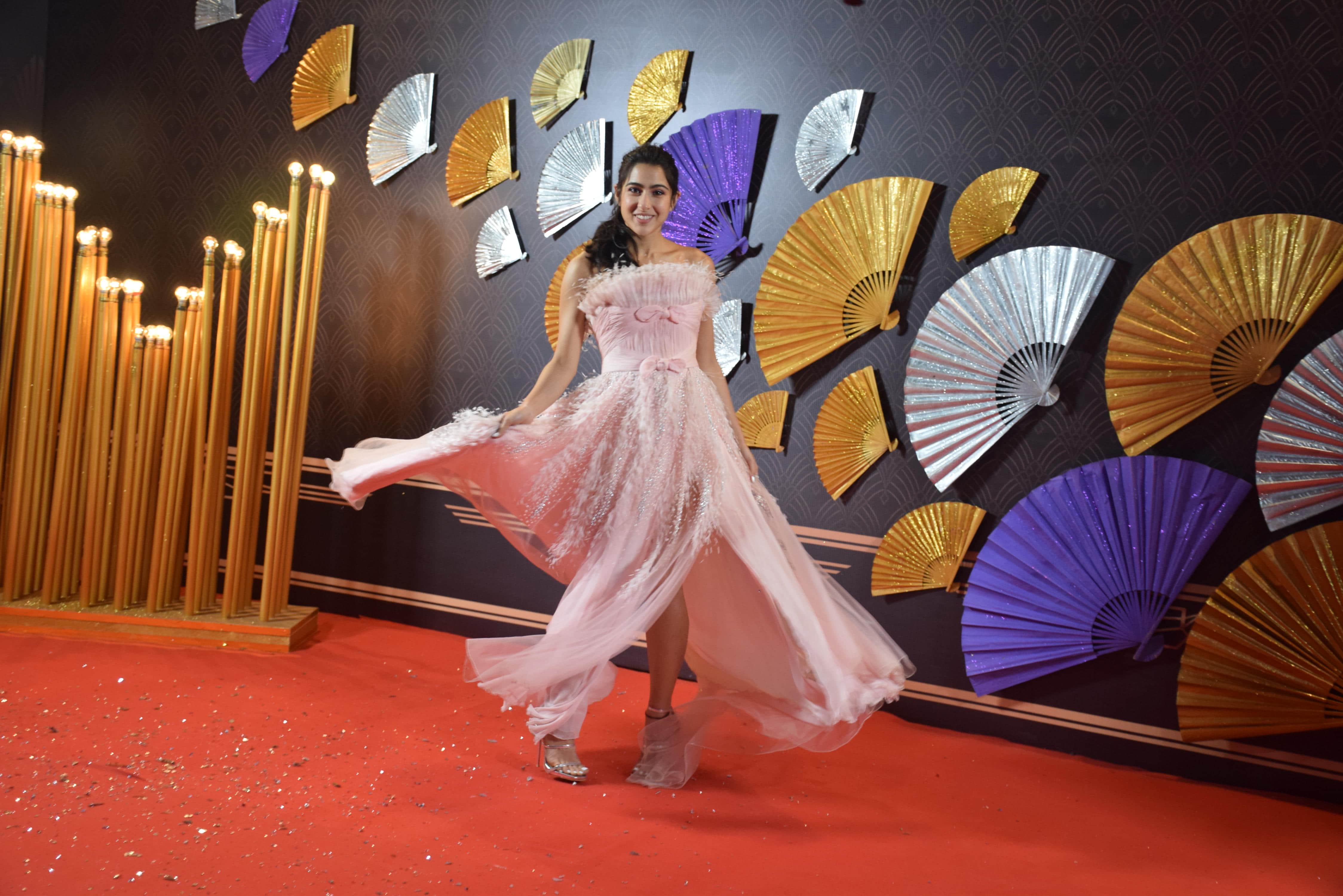 zee cine awards 2020: hrithik roshan, Ranveer Singh, Sara ali khan Exclusive Inside Pics