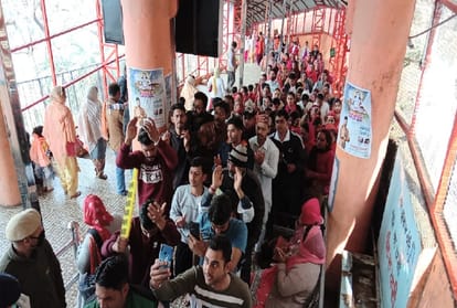 thousands of devotees took blessings of Faith of Baba Balak Nath despite fear of Corona virus