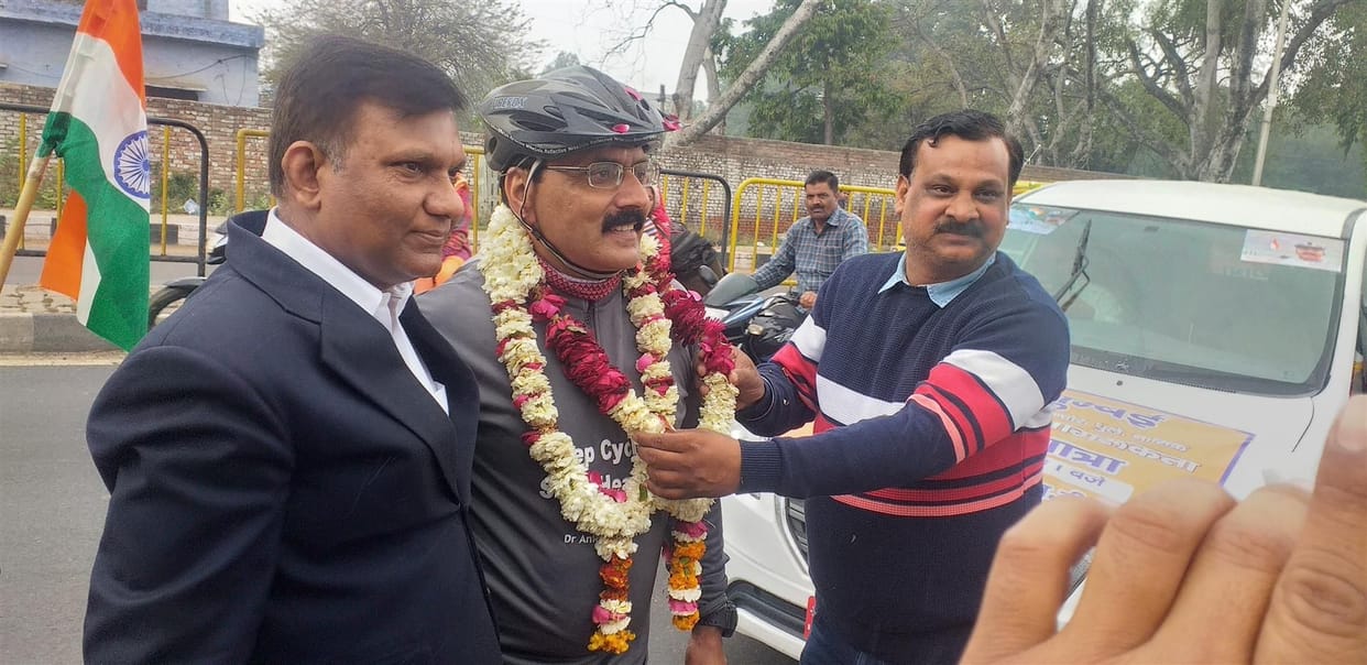 Hathras: Bicycling is essential for staying healthy