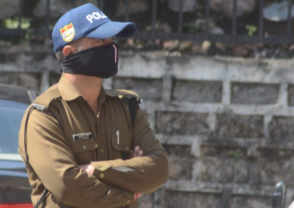 Corona virus: Suspected student of IIT Roorkee rushed to hospital wearing polythene uniform