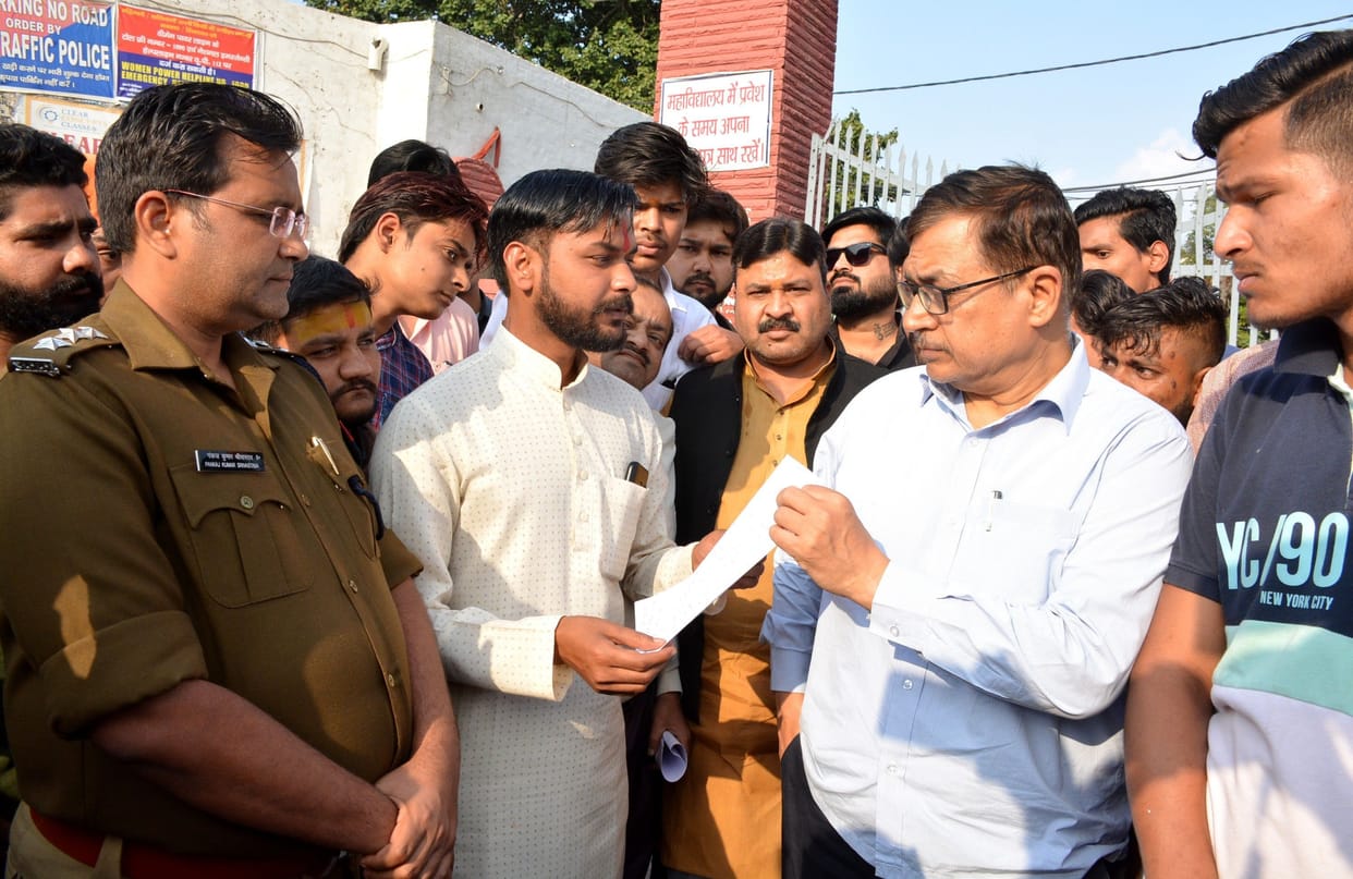 Vinay Supporter submitted memorandum