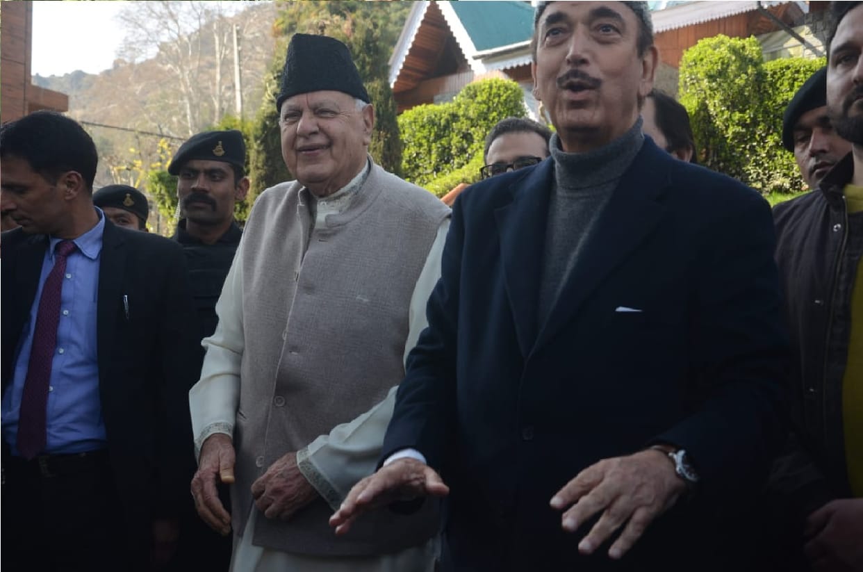 Ghulam Nabi Azad suggested Farooq Abdullah to represent Jammu Kashmir by attending Delimitation Commission meeting