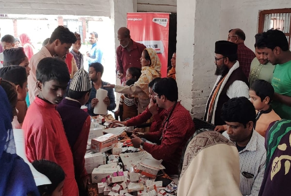amar ujala foundation organized health camp in near brd medical college fatehpur gorakhpur