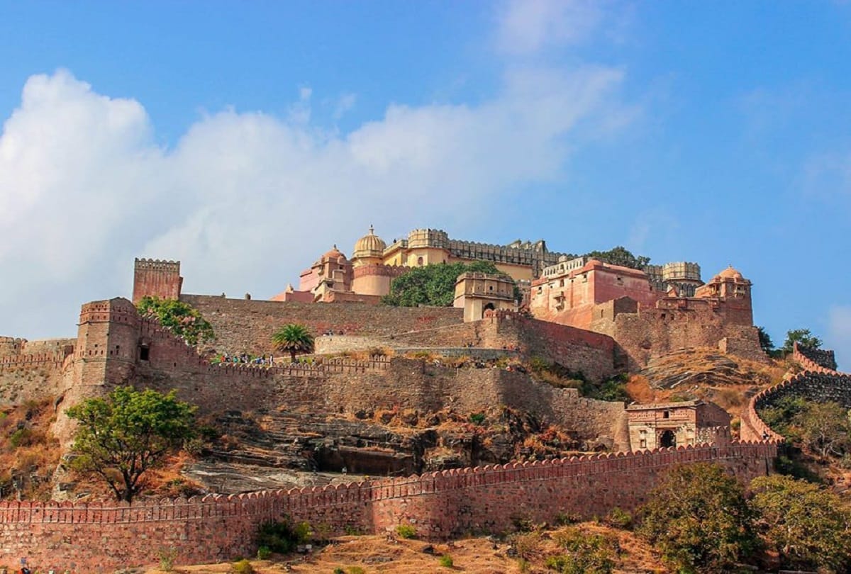 The second longest wall in the world at Kumbhalgarh Fort Rajasthan