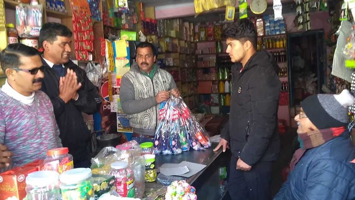 Striking personnel sought support from traders
