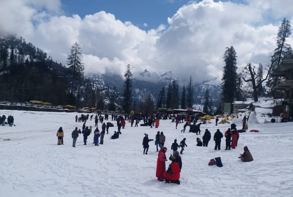 fresh snowfall in shimla Dalhousie rohtang in himachal pradesh