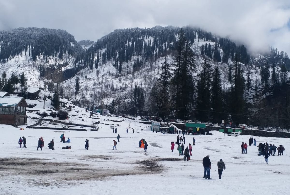 fresh snowfall in shimla Dalhousie rohtang in himachal pradesh