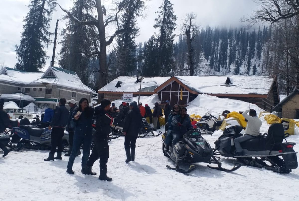 fresh snowfall in shimla Dalhousie rohtang in himachal pradesh