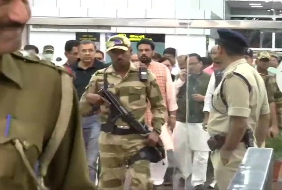 Ahead of Rajya Sabha polls, Congress MLAs from Gujrat may be shifted to Jaipur: Sources