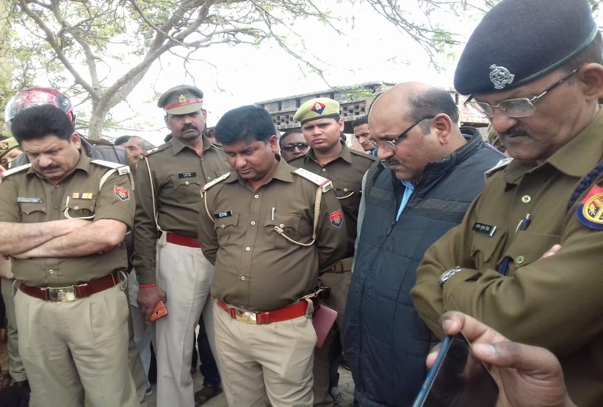 UP family accuses police officer for harassing them threatens to commit suicide