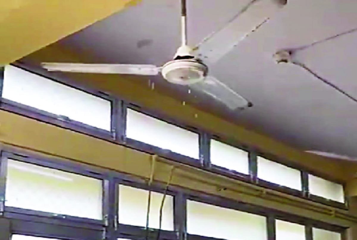 Roof leaking of isolation ward in Bada Hindu Rao Hospital