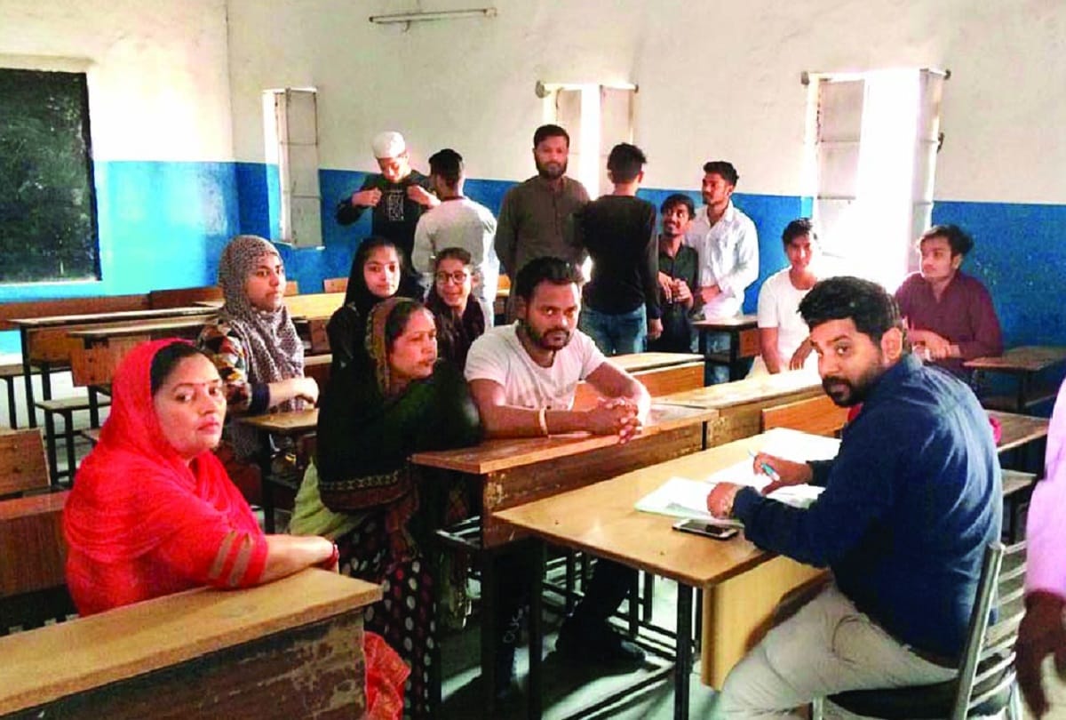 PTM in rajdhani school of violence affected Shiv Vihar