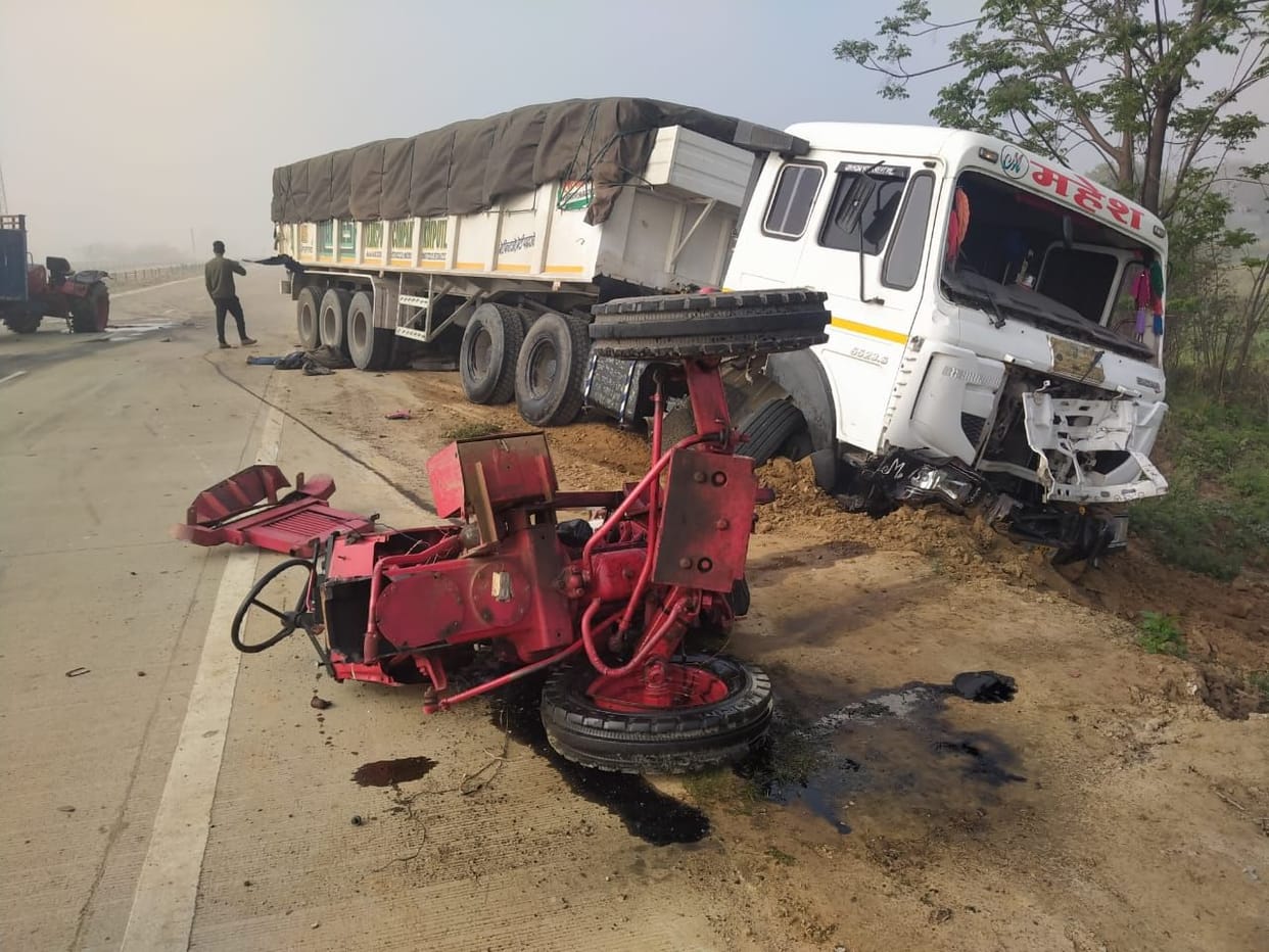 accident of tractor and truck on near birawad village one died and two are injured