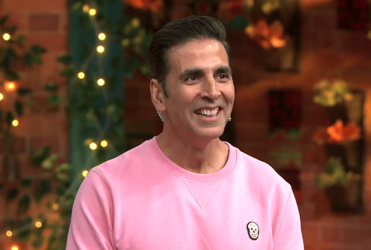 Kanika Kapoor Tested Positive In Her Third Test and Kareena Kapoor Motivates Fans Lock Down entertainment news