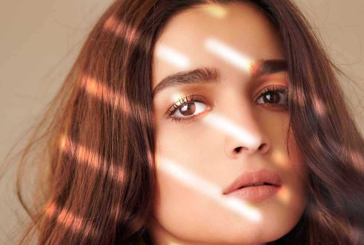 birthday girl alia bhatt 5 times proves she is natural beauty