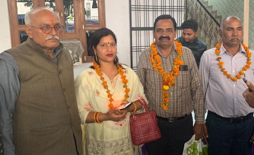 chandra mohan becomes president and  umesh  mahamantri