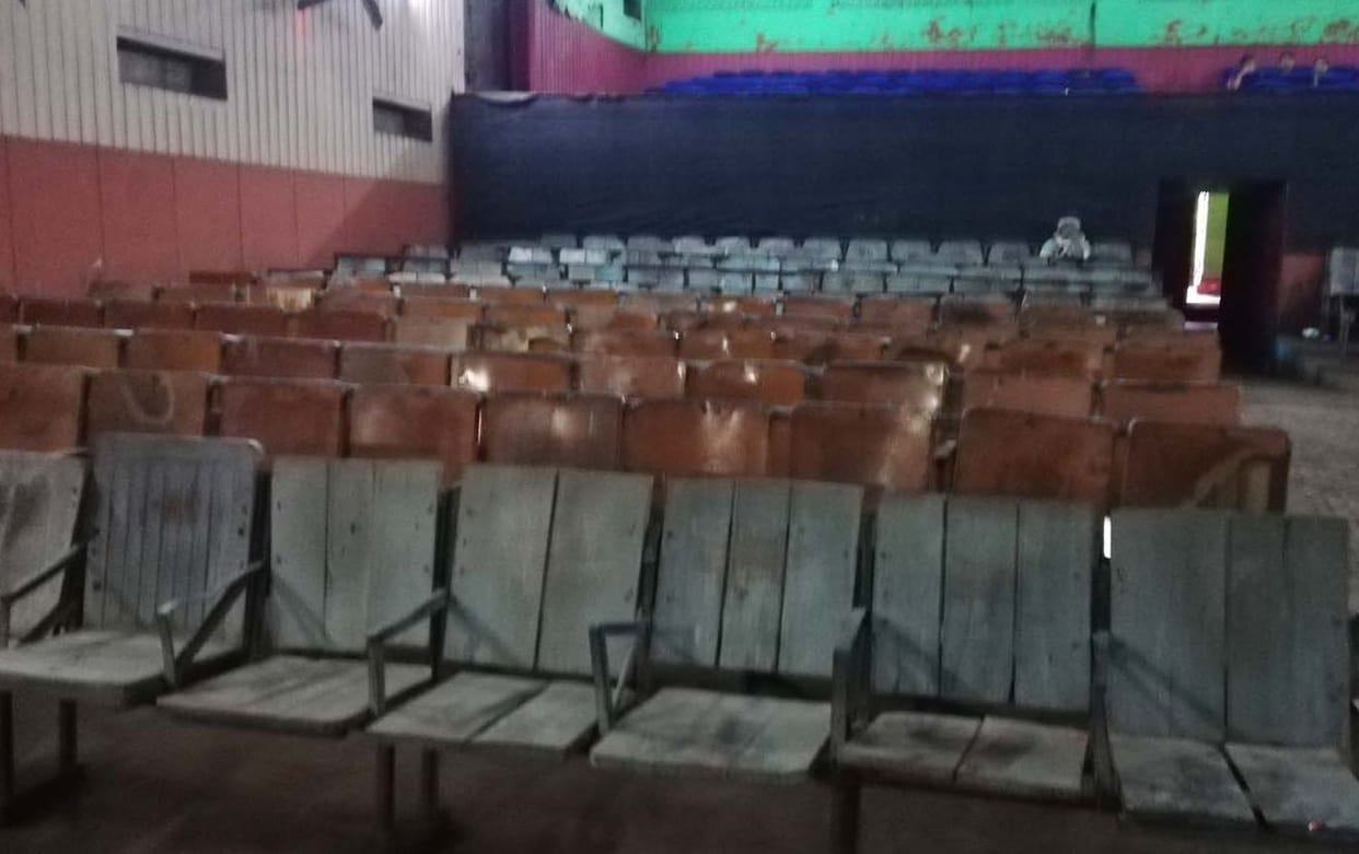 picture hall is empty due to horror of corona
