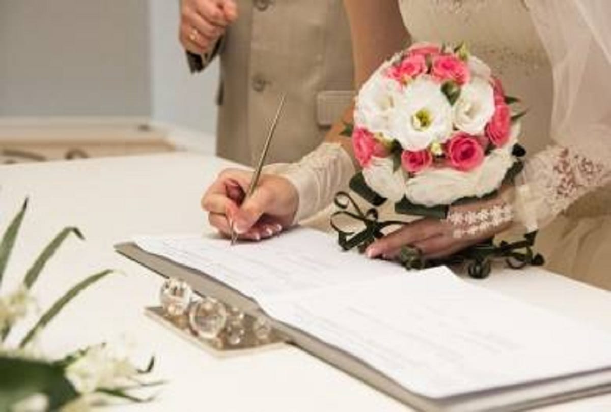 Woman takes revenge on ex husband by remarrying him without his consent in France