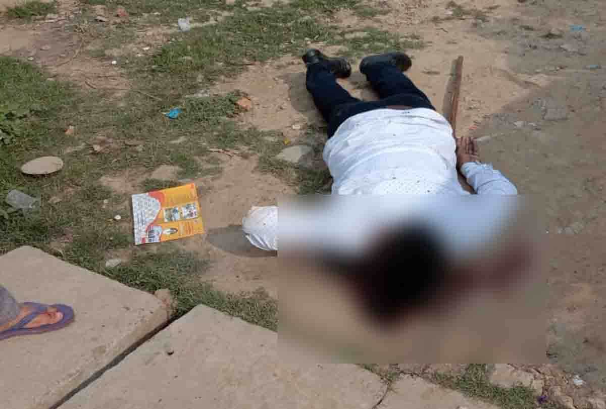 samajwadi party leader kamlesh pathak arrested after brother and sister died in firing