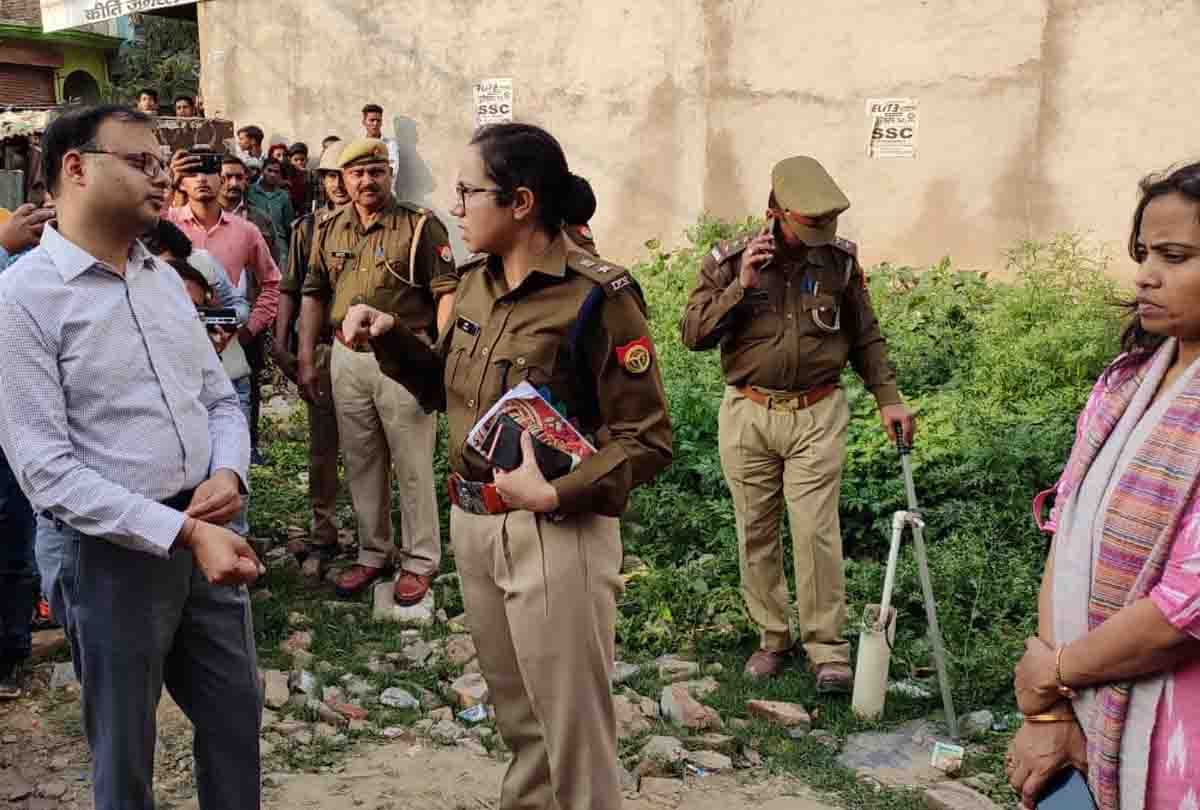 samajwadi party leader kamlesh pathak arrested after brother and sister killed in firing