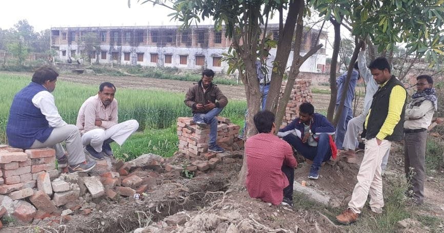 phande se lataka mila mahila ka shav, hatya ka aarop