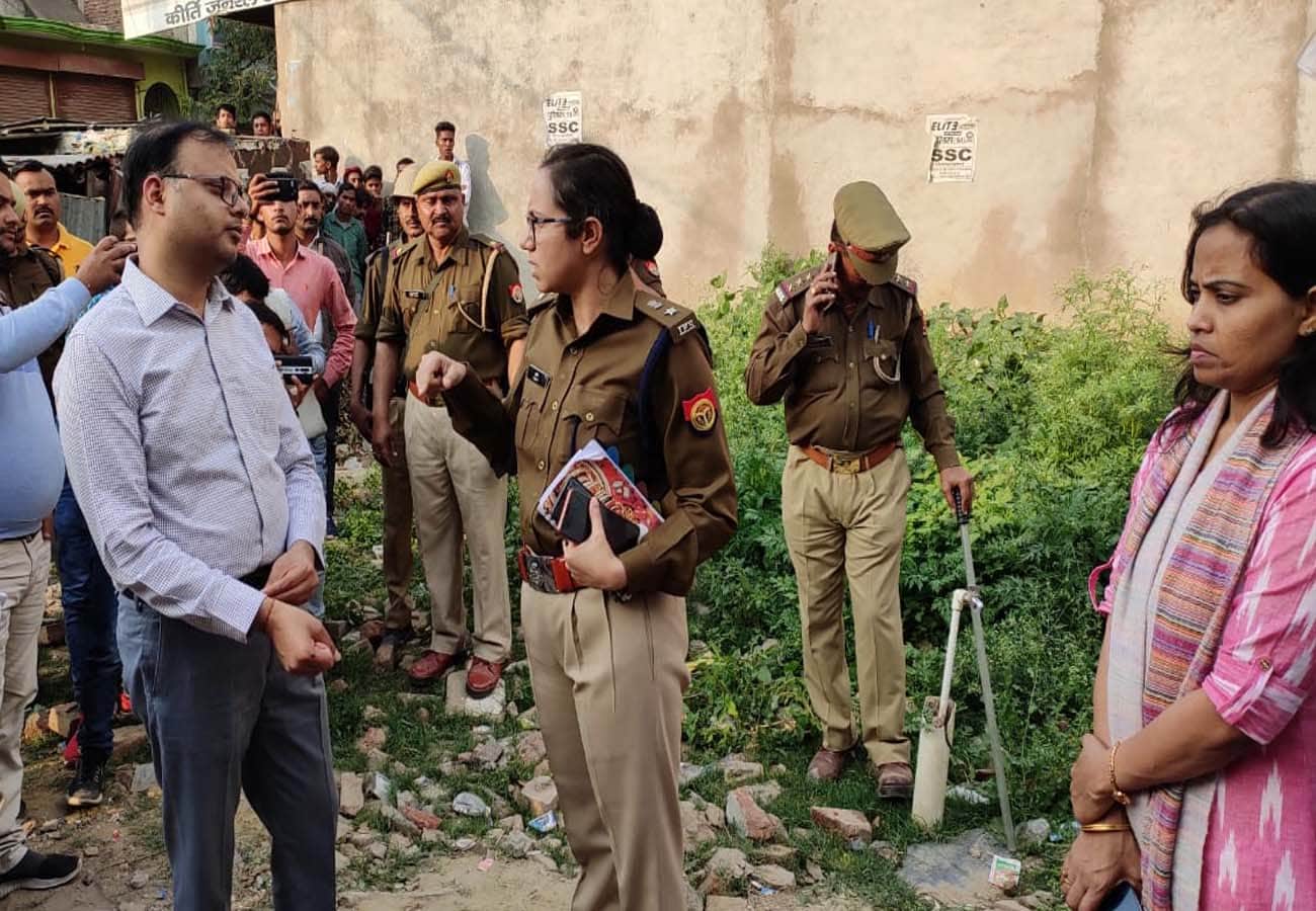 Auraiya Double Murder, Incident does not happen if police shows vigilance