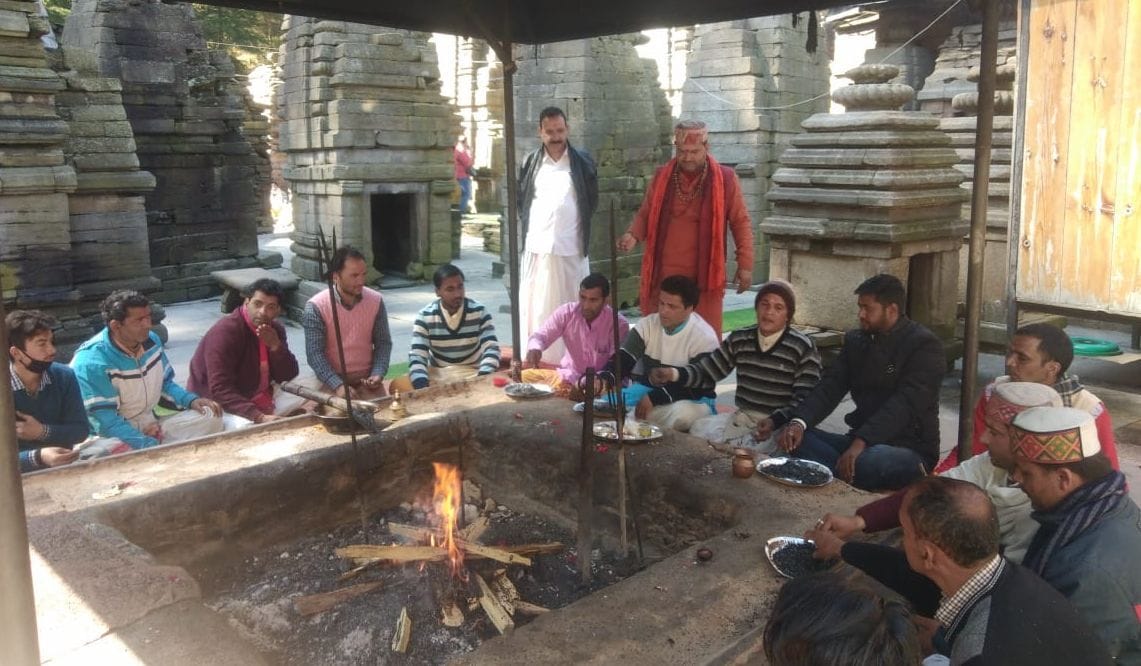 Havan Yagya performed in Jageshwar for liberation from Corona