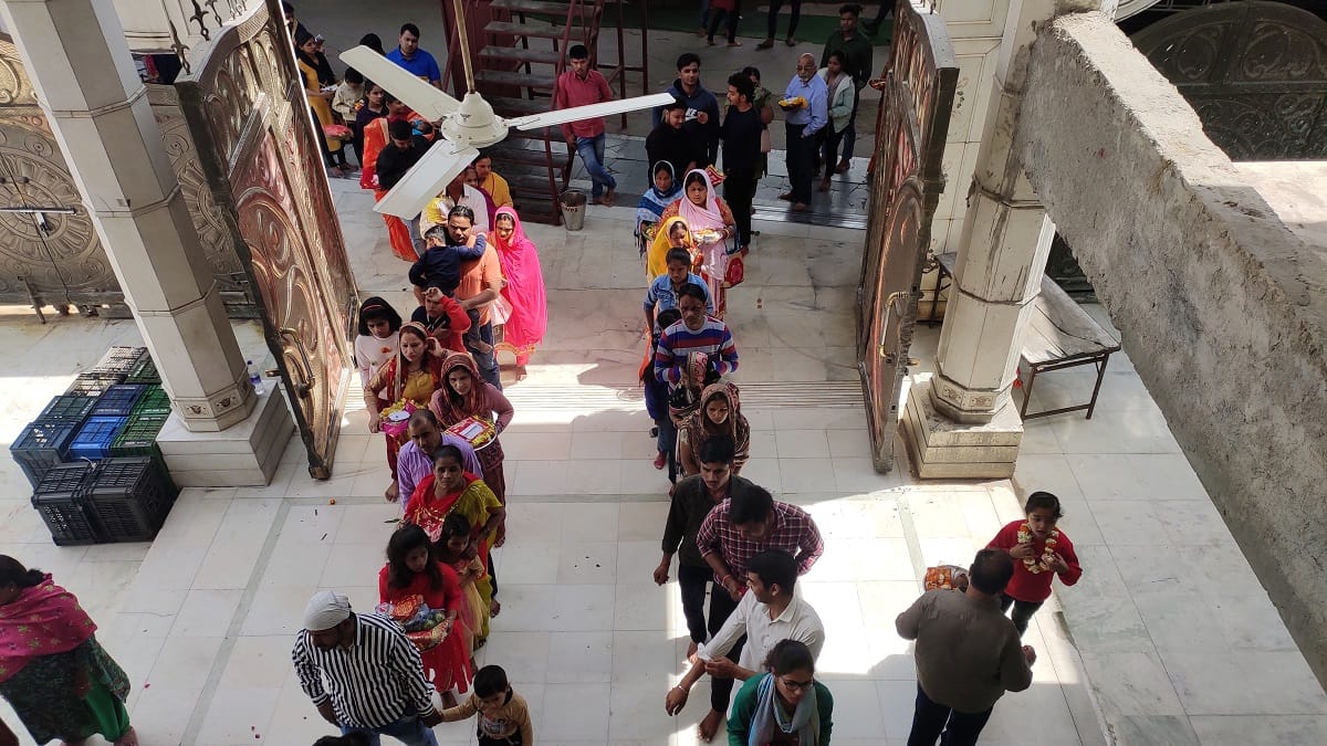 CoronaVirus: BJP, Congress and aam aadmi party offices are not taking proper precautions