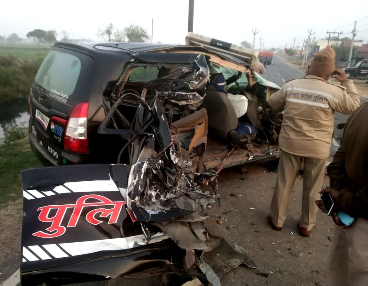 Three dead in road accidents, police van  also collided.