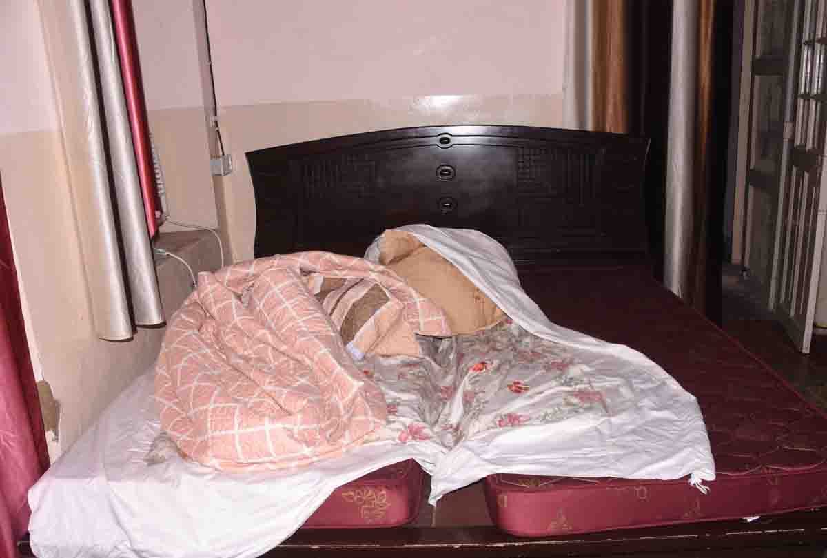 misdeed with model in kanpur near commissioner's house