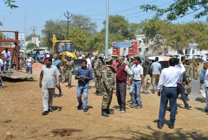 clashes during encroachment removed in mathura
