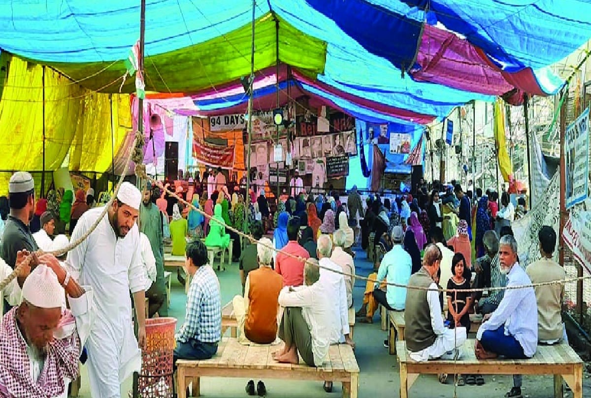 shaheen bagh: protesters settle more than hundred beds for women