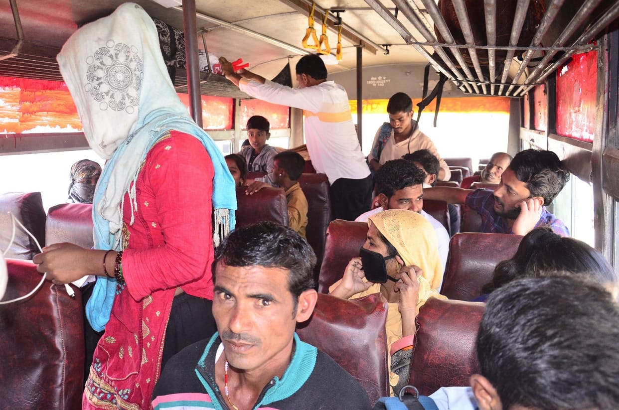 No arrangements made at bus bases and stations to prevent corona infection