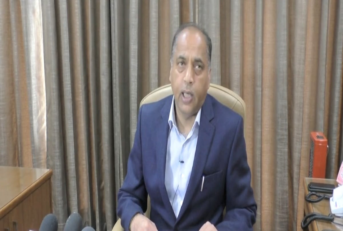 Strict action will be taken against those who Black marketing masks and sanitizers: CM