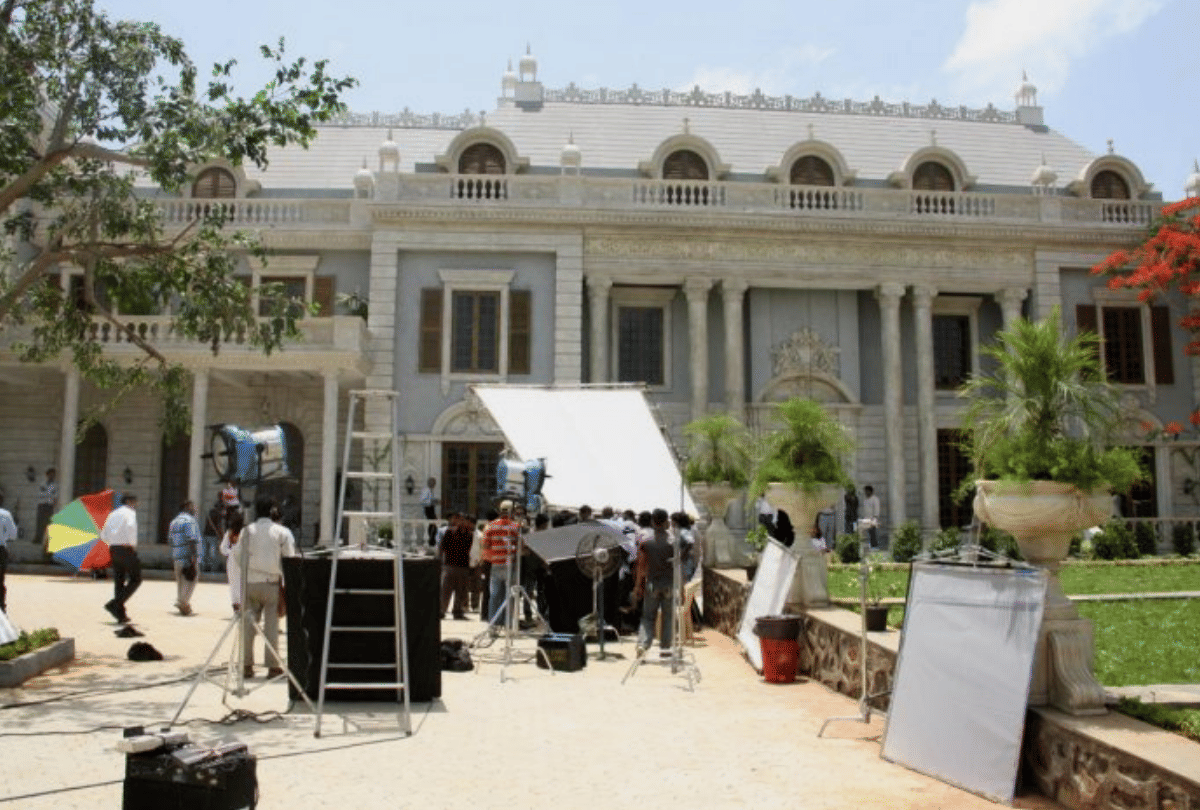 Shashi Kapoor Birth Anniversary and Shooting Stopped In Mumbai entertainment news
