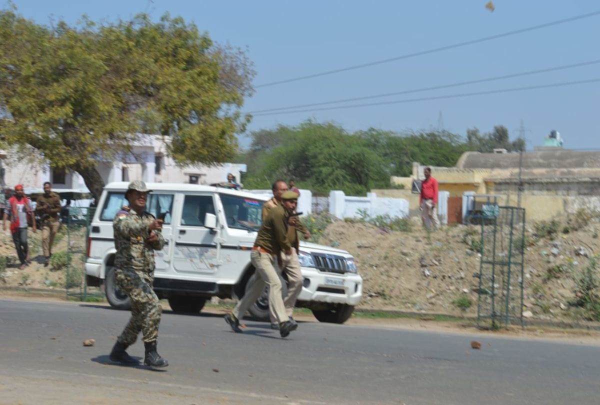 clashes during encroachment removed in mathura