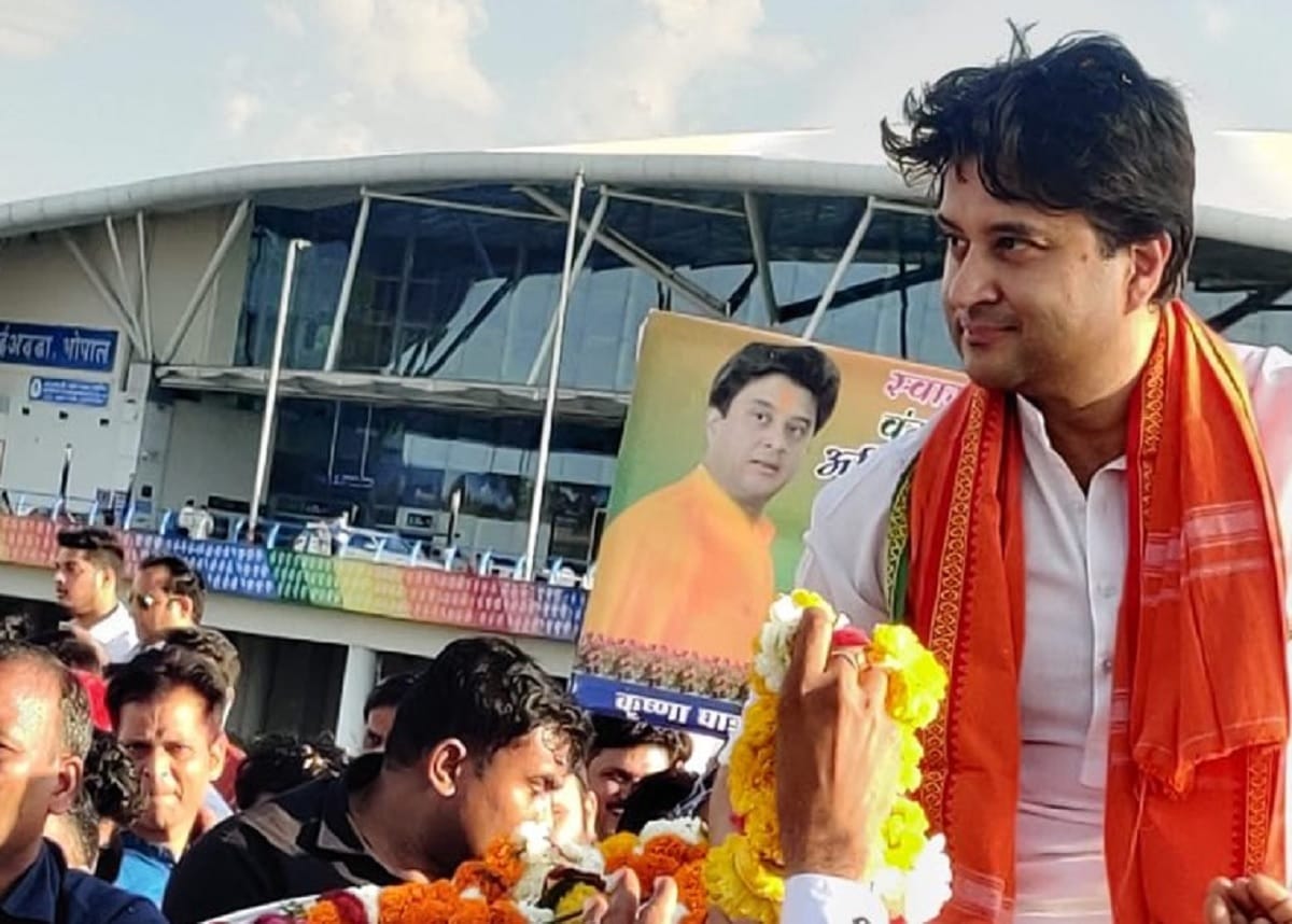 Kurukshetra Column by Vinod Agnihotri on Congress crisis after jyotiraditya scindia