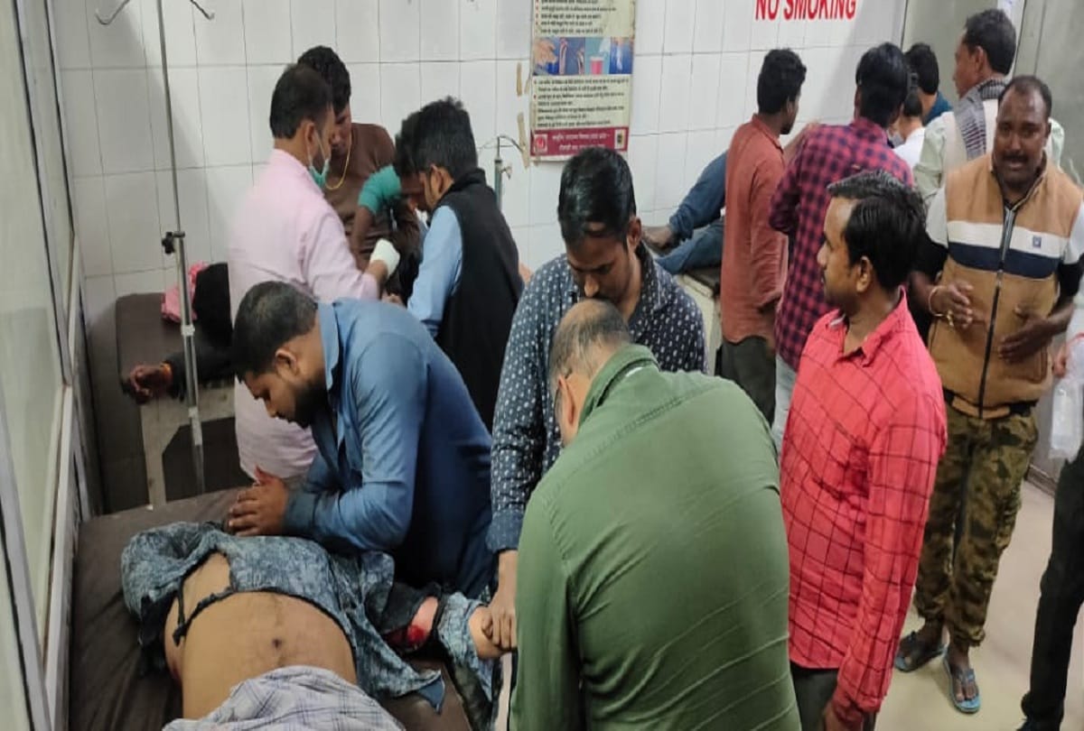 Jeep-car collision bus crushed people engaged in rescue work two dead in sultanpur