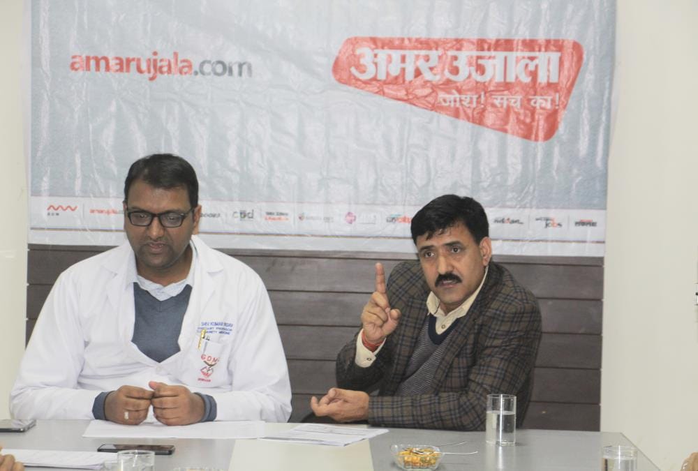 Coronavirus: Call in Amar Ujala Helpline or connect with facebook live