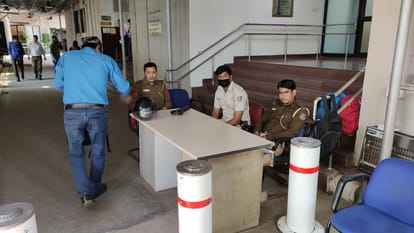 CoronaVirus: Educational institutions, mall and Delhi secretariat are ready to fight against disease