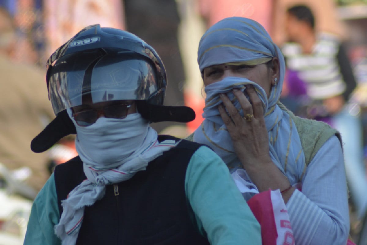 Amar Ujala Live Report, The people of Muzaffarnagar are being affected by the Corona virus
