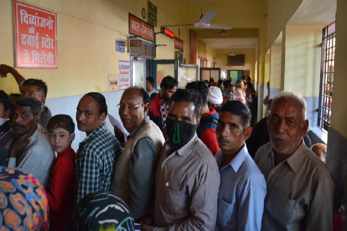 Amar Ujala Live Report, The people of Muzaffarnagar are being affected by the Corona virus