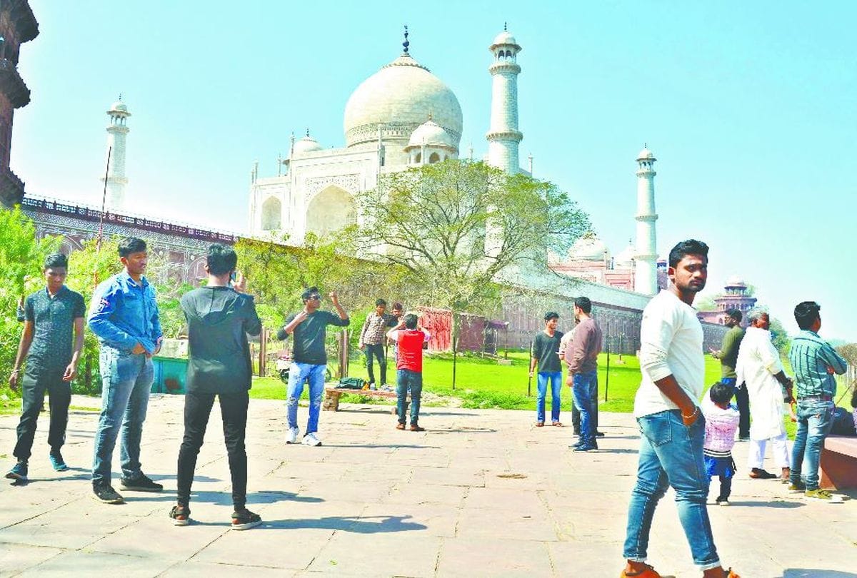 Taj Mahal may open for tourists on Monday