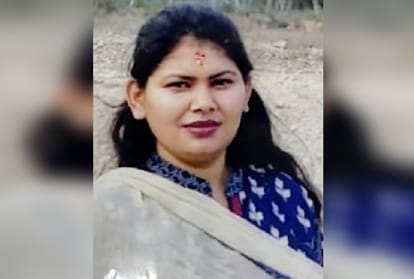 Delhi man took girlfriend to rampur smash her face with brick kill her then throw