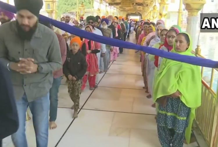 Corona virus, Shri Harmandir Sahib Visitors Following Precautionary Measures