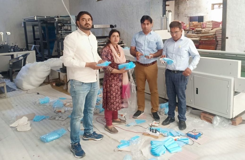 Fear of the corona virus increased demand for masks, then masks illegally started making in the warehouse of tiles, thousands of months in CM Flying raid